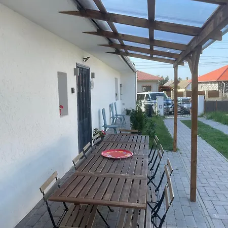 Isteni Zamardi, Akar 12 Fo! Balaton Zamárdi