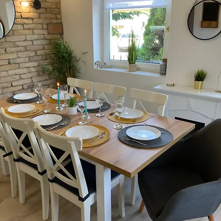 Isteni Zamardi, Akar 12 Fo! Balaton Apartment *